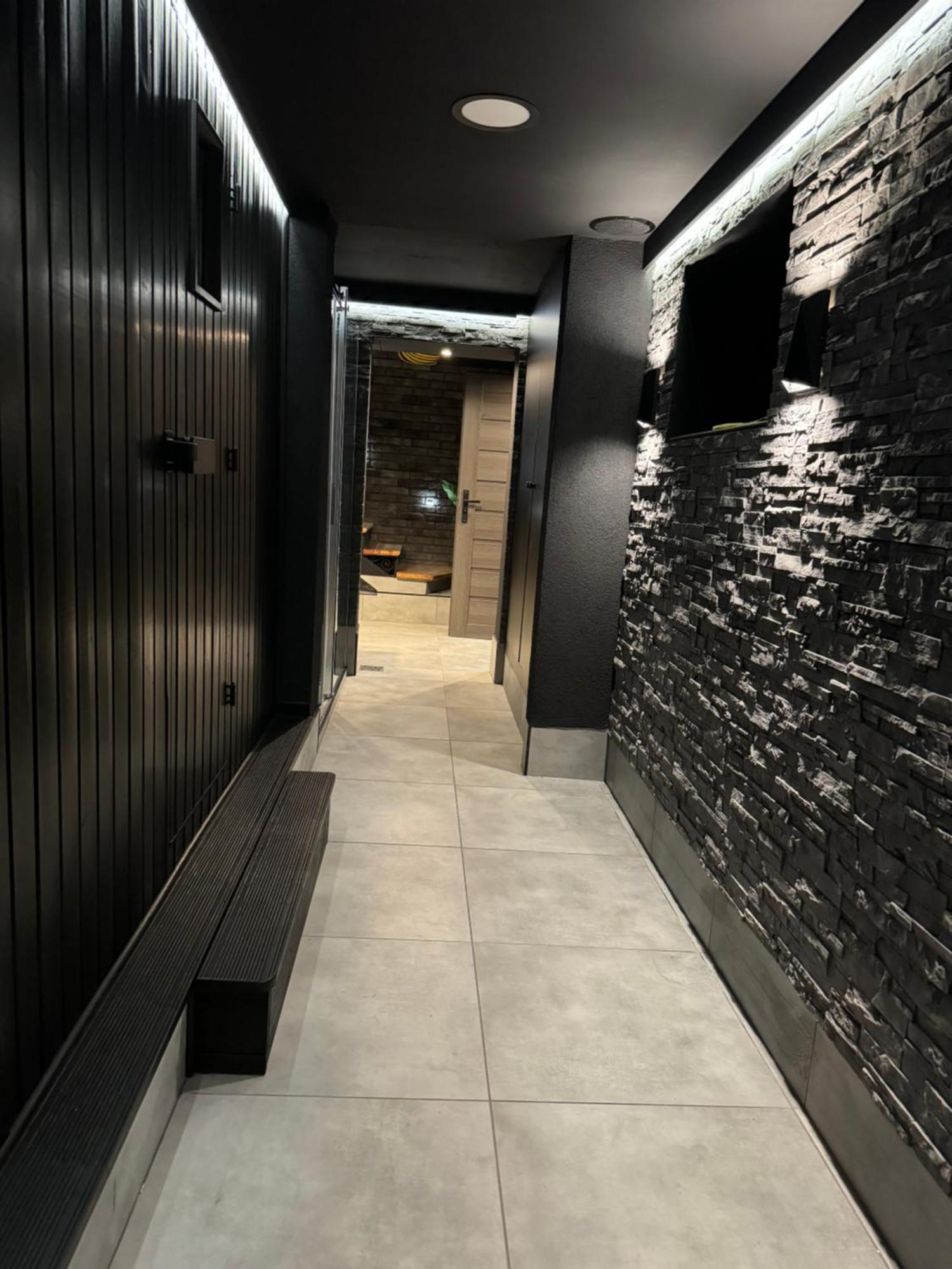 Fortisline Pokoje Z Klimatyzcja Sauna Apartment ออปอเล ภายนอก รูปภาพ