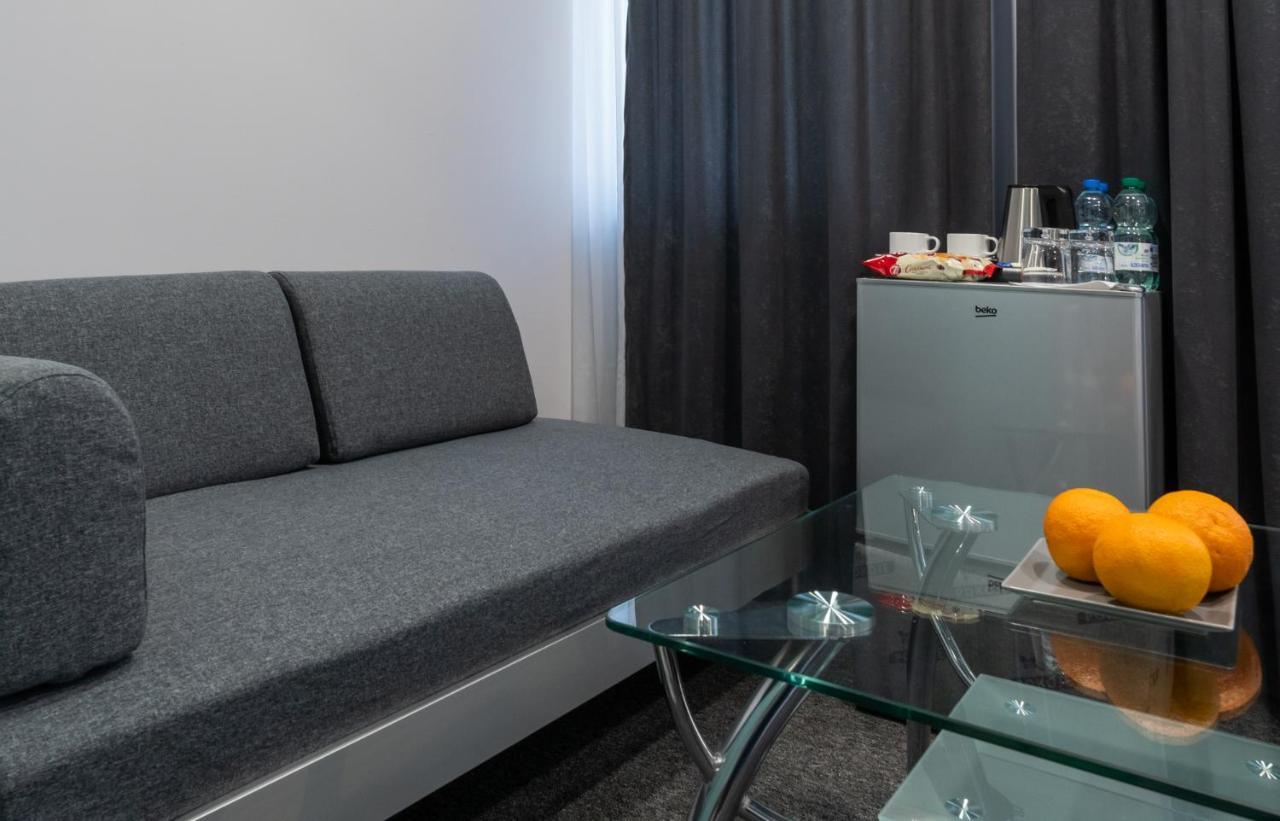Fortisline Pokoje Z Klimatyzcja Sauna Apartment ออปอเล ภายนอก รูปภาพ