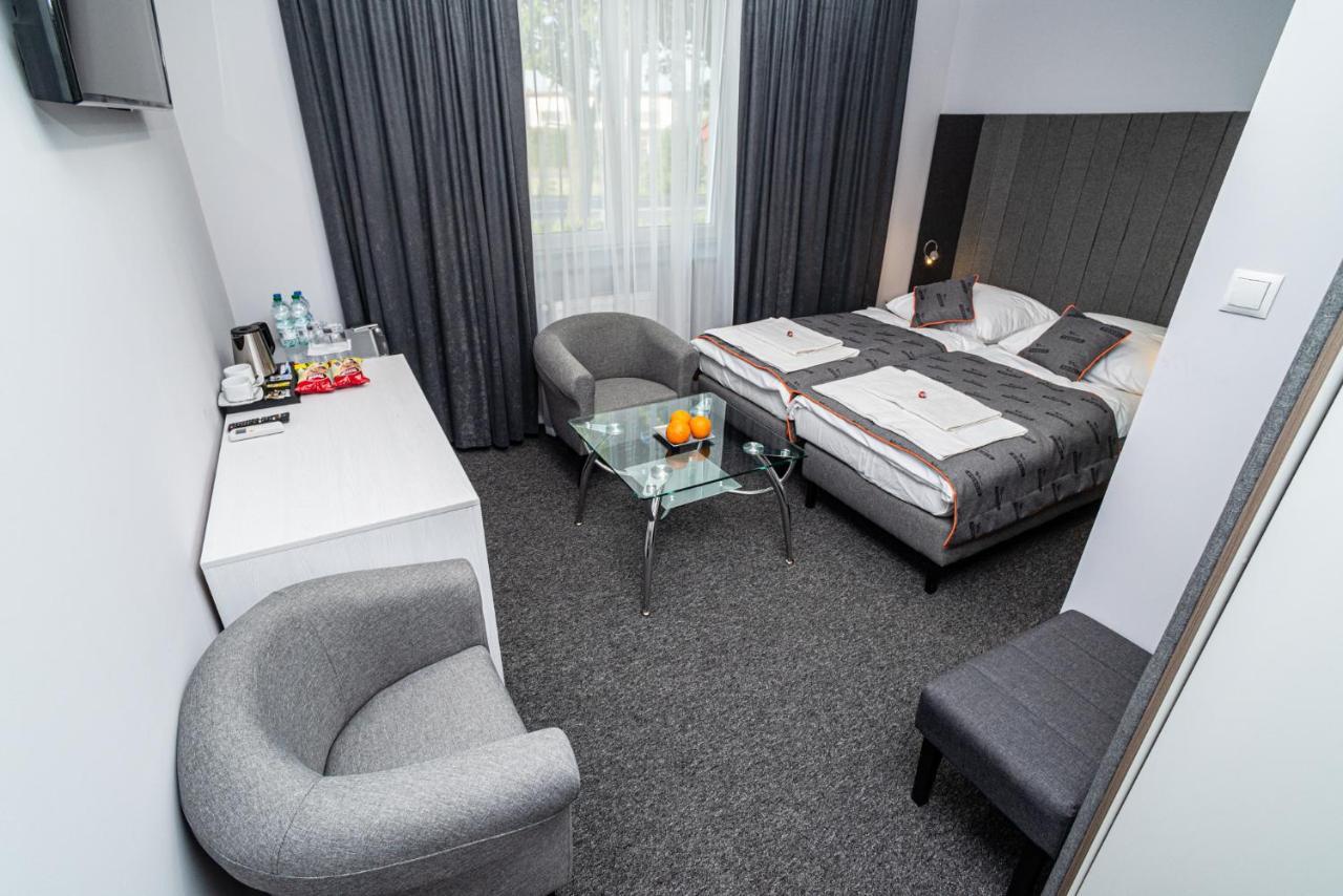 Fortisline Pokoje Z Klimatyzcja Sauna Apartment ออปอเล ภายนอก รูปภาพ